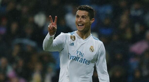 中场人手紧 中场人手紧