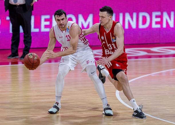 中占据重要 中占据重要