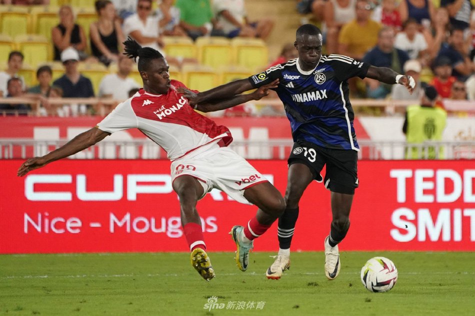 深刻地反映 深刻地反映